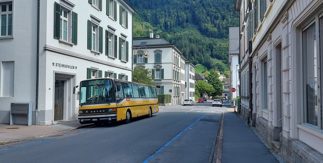 Klassische Oldtimer Postautos in der Schweiz Entdecken 2