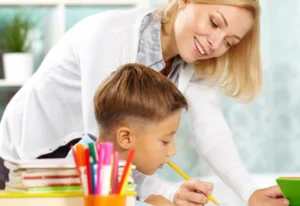 Schweizer Familien Award 2025 kürt Nachhilfe Lotus Academy zum Testsieger