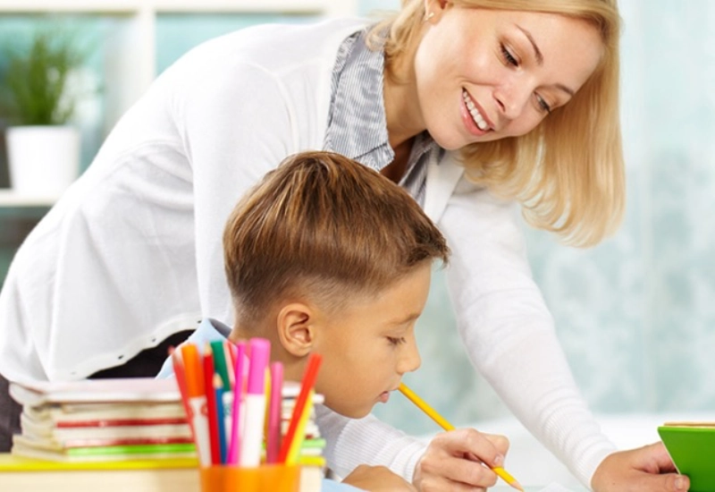 Schweizer Familien Award 2025 kürt Nachhilfe Lotus Academy zum Testsieger