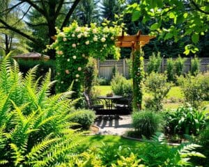 Wie schafft man mehr Privatsphaere im Garten?